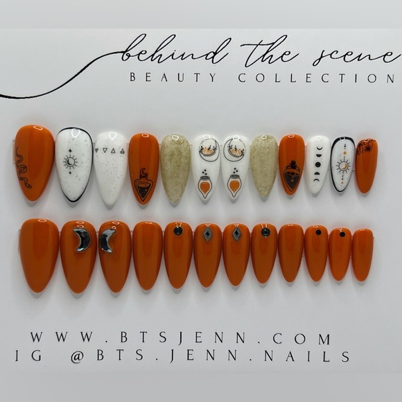 Custom Press On Nails - Picture 1 of 3